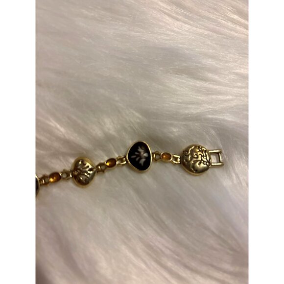 Gold-tone Vtg Scroll Charm Bracelet w/ Black Enamel, Yellow Crystal Accents 7.5” - Picture 8 of 11